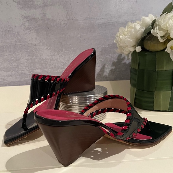 Kate Spade RARE Black and Red Whipstitch Architectural Sandals Sz 6 - Picture 9 of 15